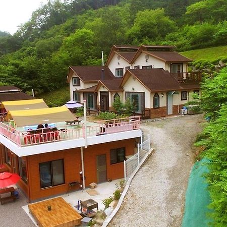 Hongcheon Flowering Hill Pension Exterior foto